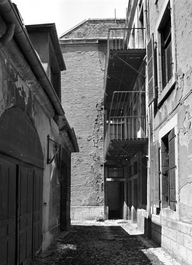 Logis secondaire droit : façade latérale gauche. © Région Bourgogne-Franche-Comté, Inventaire du patrimoine