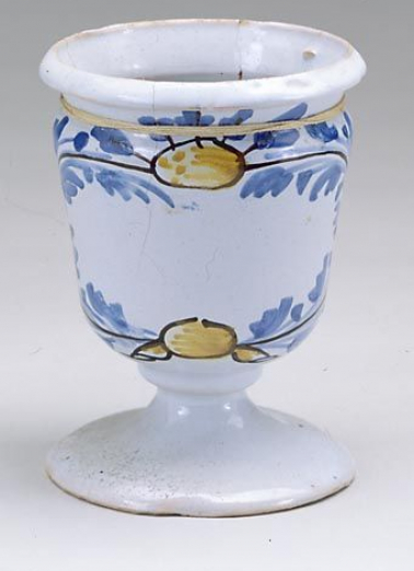 Vue générale d'un pilulier. © Région Bourgogne-Franche-Comté, Inventaire du patrimoine