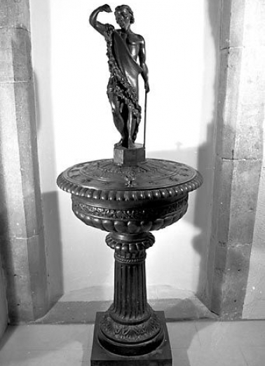 Vue générale, couvercle fermé. © Région Bourgogne-Franche-Comté, Inventaire du patrimoine Vue générale, couvercle fermé. © Région Bourgogne-Franche-Comté, Inventaire du patrimoine