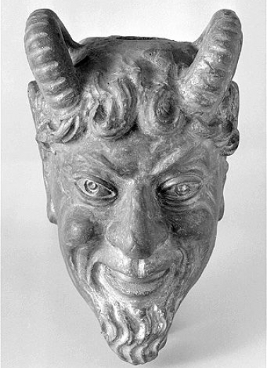 Satyre (?). © Région Bourgogne-Franche-Comté, Inventaire du patrimoine