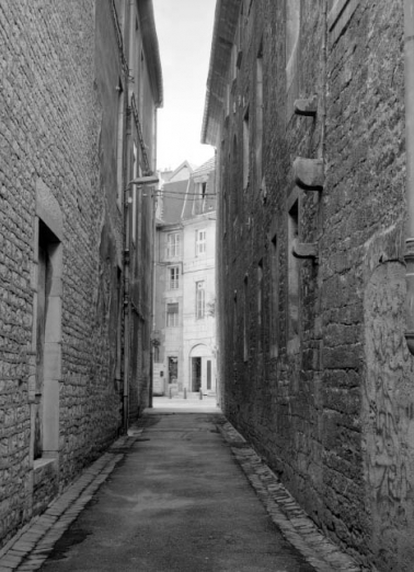 Façade latérale gauche : vue rapprochée. © Région Bourgogne-Franche-Comté, Inventaire du patrimoine