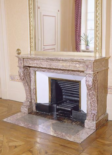 Vue de trois quarts. © Région Bourgogne-Franche-Comté, Inventaire du patrimoine Vue de trois quarts. © Région Bourgogne-Franche-Comté, Inventaire du patrimoine