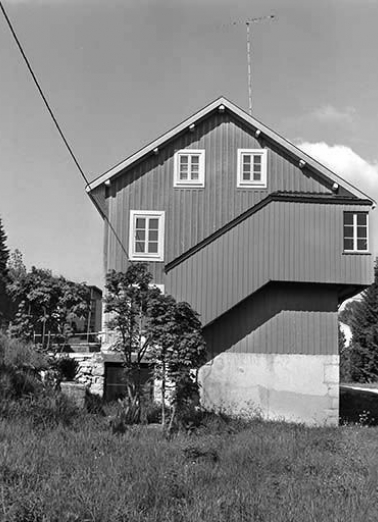 Face droite. © Région Bourgogne-Franche-Comté, Inventaire du patrimoine