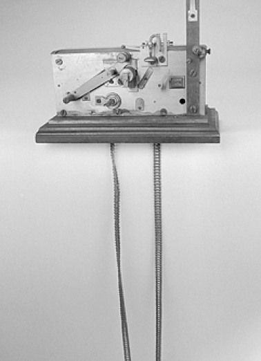 Vue d'ensemble, avec la chaîne du système d'entraînement. © Région Bourgogne-Franche-Comté, Inventaire du patrimoine