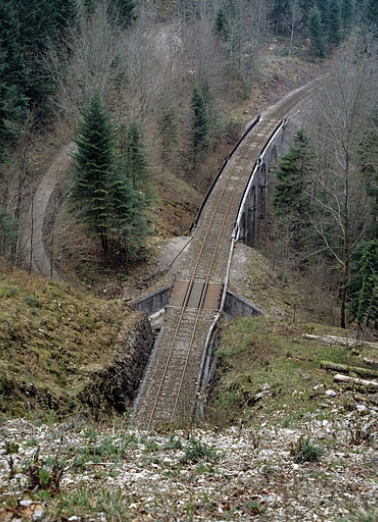 Vue d'ensemble plongeante, depuis la tête ouest du tunnel (côté Andelot-en-Montagne). © Région Bourgogne-Franche-Comté, Inventaire du patrimoine