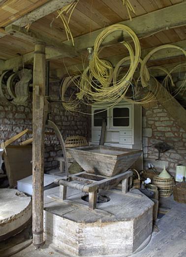 L'étage des meules. © Région Bourgogne-Franche-Comté, Inventaire du patrimoine