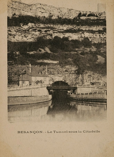 Besançon. - Le Tunnel sous la Citadelle, 4e quart 19e siècle. © Région Bourgogne-Franche-Comté, Inventaire du patrimoine Besançon. - Le Tunnel sous la Citadelle, 4e quart 19e siècle. © Région Bourgogne-Franche-Comté, Inventaire du patrimoine