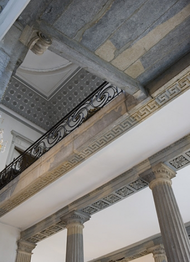 Détail du décor de l'entrée. © Région Bourgogne-Franche-Comté, Inventaire du patrimoine