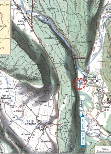 Carte et schéma de localisation. Carte topographique, IGN, 2000, dalle F087_048, échelle 1:25 000. Scan 25, licence n° 2008/CISE/2968. © Région Bourgogne-Franche-Comté, Inventaire du patrimoine