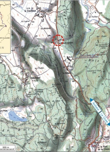 Carte et schéma de localisation. Carte topographique, IGN, 2000, dalle F087_048, échelle 1:25 000. Scan 25, licence n° 2008/CISE/2968. © Région Bourgogne-Franche-Comté, Inventaire du patrimoine