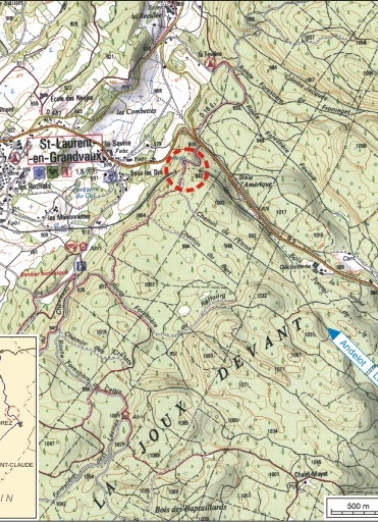 Carte et schéma de localisation. Carte topographique, IGN, 2000, dalles F087_049, F087_050, F088_049 et F088_050, échelle 1:25 000. Scan 25, licence n° 2008/CISE/2968. © Région Bourgogne-Franche-Comté, Inventaire du patrimoine