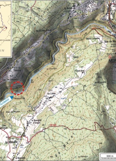 Carte et schéma de localisation. Carte topographique, IGN, 2000, dalles F087_050 et F088_050, échelle 1:25 000. Scan 25, licence n° 2008/CISE/2968. © Région Bourgogne-Franche-Comté, Inventaire du patrimoine Carte et schéma de localisation. Carte topographique, IGN, 2000, dalles F087_050 et F088_050, échelle 1:25 000. Scan 25, licence n° 2008/CISE/2968. © Région Bourgogne-Franche-Comté, Inventaire du patrimoine