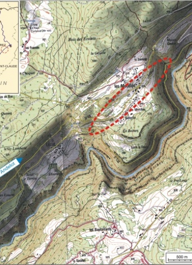 Carte et schéma de localisation. Carte topographique, IGN, 2000, dalle F087_050, échelle 1:25 000. Scan 25, licence n° 2008/CISE/2968. © Région Bourgogne-Franche-Comté, Inventaire du patrimoine