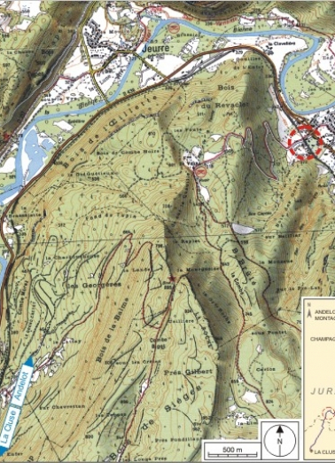 Carte et schéma de localisation. Carte topographique, IGN, 2000, dalles F085_052 et F086_052, échelle 1:25 000. Scan 25, licence n° 2008/CISE/2968. © Région Bourgogne-Franche-Comté, Inventaire du patrimoine