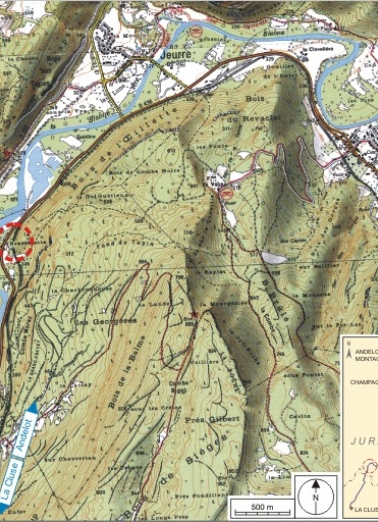 Carte et schéma de localisation. Carte topographique, IGN, 2000, dalles F085_052 et F086_052, échelle 1:25 000. Scan 25, licence n° 2008/CISE/2968. © Région Bourgogne-Franche-Comté, Inventaire du patrimoine