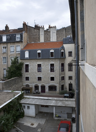 Vue d'ensemble de l'aile droite sur cour. © Région Bourgogne-Franche-Comté, Inventaire du Patrimoine