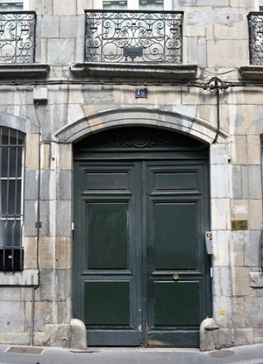 Logis principal : détail du portail d'entrée. © Région Bourgogne-Franche-Comté, Inventaire du Patrimoine