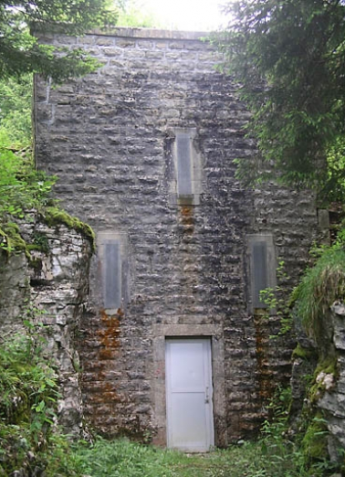 Vue générale sur construction hydraulique. © Région Bourgogne-Franche-Comté, Inventaire du patrimoine