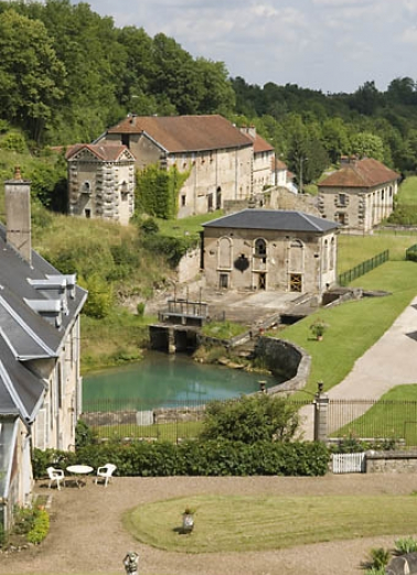 Vue plongeante depuis le parc du logement patronal, à l'est. © Région Bourgogne-Franche-Comté, Inventaire du patrimoine