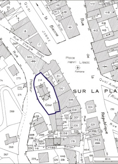 Plan-masse et de situation. Extrait du plan cadastral, 1980, section AI, échelle 1:1000. © Région Bourgogne-Franche-Comté, Inventaire du patrimoine