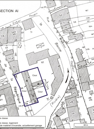 Plan-masse et de situation. Extrait du plan cadastral, 1980, section AK, échelle 1:1000. © Région Bourgogne-Franche-Comté, Inventaire du patrimoine
