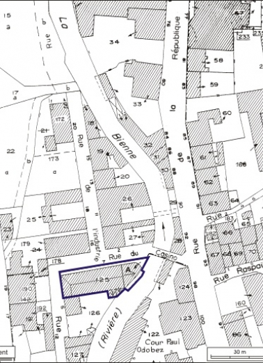 Plan-masse et de situation. Extrait du plan cadastral, 1980, section AE, échelle 1:1000. © Région Bourgogne-Franche-Comté, Inventaire du patrimoine