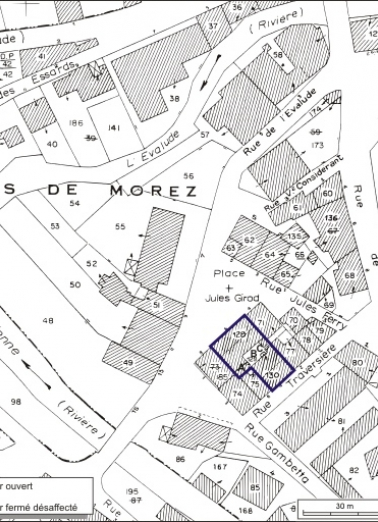 Plan-masse et de situation. Extrait du plan cadastral, 1980, section AB, échelle 1:1000. © Région Bourgogne-Franche-Comté, Inventaire du patrimoine