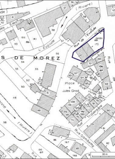 Plan-masse et de situation. Extrait du plan cadastral, 1980, section AB, échelle 1:1000. © Région Bourgogne-Franche-Comté, Inventaire du patrimoine