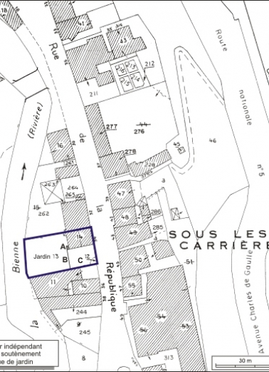 Plan-masse et de situation. Extrait du plan cadastral, 1980, section AD, échelle 1:1000. © Région Bourgogne-Franche-Comté, Inventaire du patrimoine