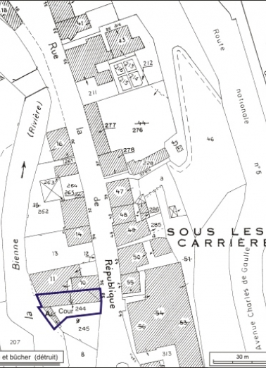 Plan-masse et de situation. Extrait du plan cadastral, 1980, section AD, échelle 1:1000. © Région Bourgogne-Franche-Comté, Inventaire du patrimoine Plan-masse et de situation. Extrait du plan cadastral, 1980, section AD, échelle 1:1000. © Région Bourgogne-Franche-Comté, Inventaire du patrimoine