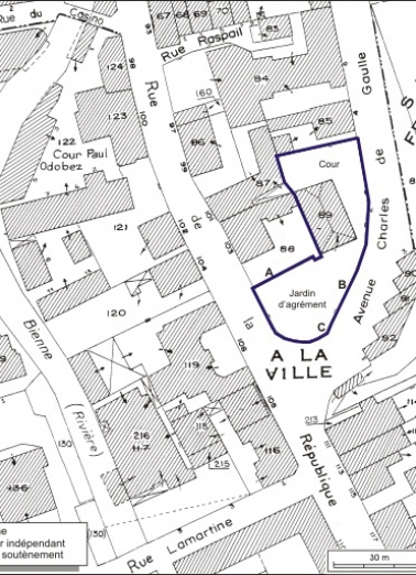 Plan-masse et de situation. Extrait du plan cadastral, 1980, section AE, échelle 1:1000. © Région Bourgogne-Franche-Comté, Inventaire du patrimoine