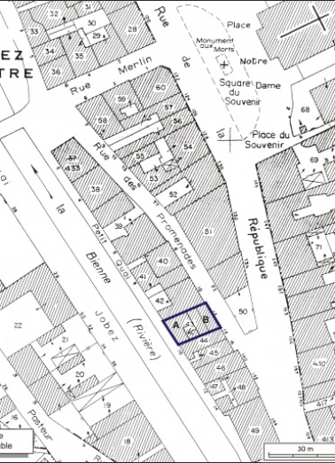 Plan-masse et de situation. Extrait du plan cadastral, 1980, section AI, échelle 1:1000. © Région Bourgogne-Franche-Comté, Inventaire du patrimoine