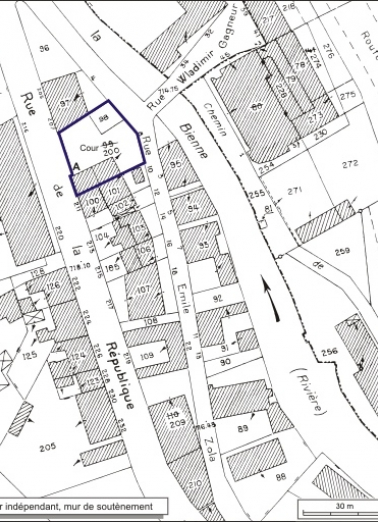Plan-masse et de situation. Extrait du plan cadastral, 1980, section AK, échelle 1:1000. © Région Bourgogne-Franche-Comté, Inventaire du patrimoine