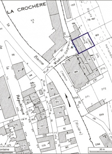 Plan-masse et de situation. Extrait du plan cadastral, 1980, section AK, échelle 1:1000. © Région Bourgogne-Franche-Comté, Inventaire du patrimoine