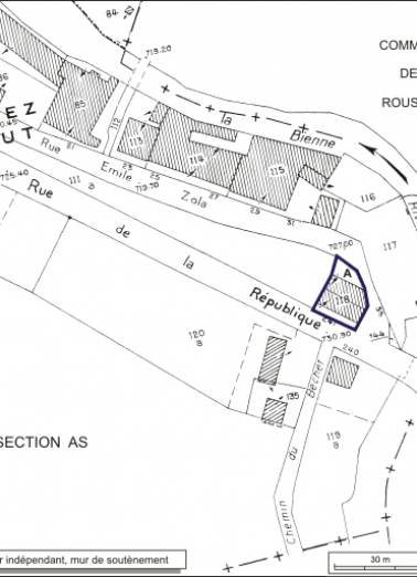 Plan-masse et de situation. Extrait du plan cadastral, 1980, section AK, échelle 1:1000. © Région Bourgogne-Franche-Comté, Inventaire du patrimoine