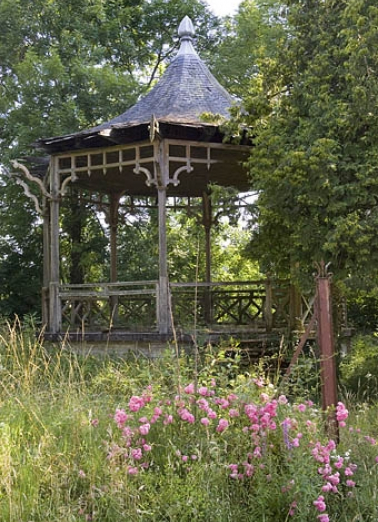 Kiosque du parc. © Région Bourgogne-Franche-Comté, Inventaire du patrimoine