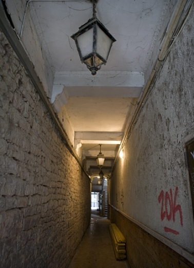 Détail du couloir en enfilade des deux premiers logis : 13 Grande Rue. © Région Bourgogne-Franche-Comté, Inventaire du Patrimoine