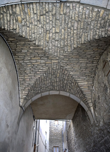 Détail de la voûte du passage au-dessus de l'ancien trage. © Région Bourgogne-Franche-Comté, Inventaire du Patrimoine