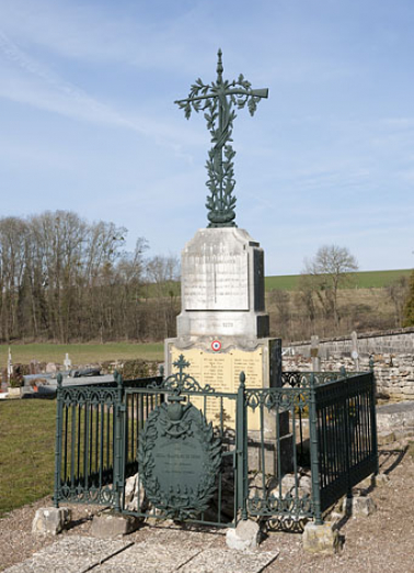 Vue générale de trois quarts droit. © Région Bourgogne-Franche-Comté, Inventaire du patrimoine