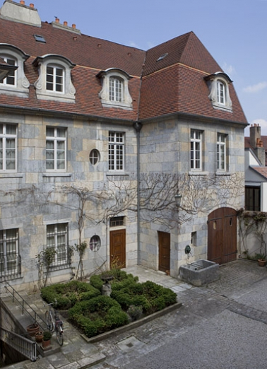 Aile sur cour, de trois quarts gauche. © Région Bourgogne-Franche-Comté, Inventaire du Patrimoine