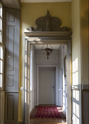 Intérieur : vue du couloir distribuant les pièce de l'étage. © Région Bourgogne-Franche-Comté, Inventaire du Patrimoine