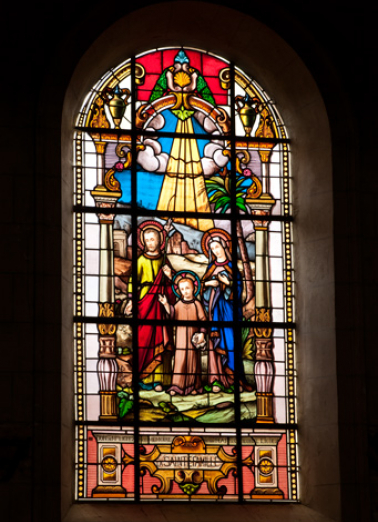 Verrière n°1 : sainte Famille. Vue générale. © Région Bourgogne-Franche-Comté, Inventaire du patrimoine