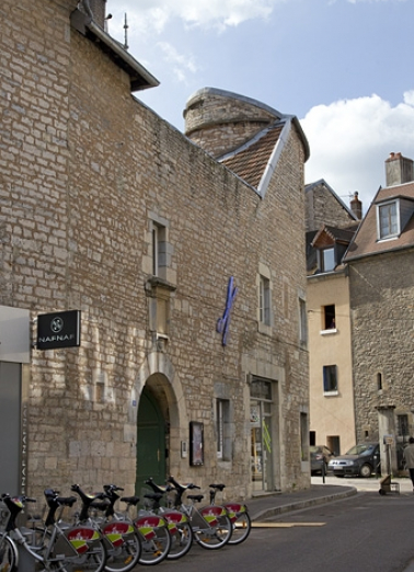 Façade latérale droite : de trois quarts gauche. © Région Bourgogne-Franche-Comté, Inventaire du Patrimoine