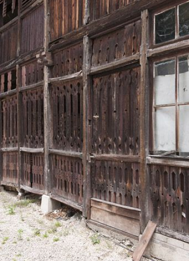 Détail de la façade ouest des communs (remise ou écurie). © Région Bourgogne-Franche-Comté, Inventaire du patrimoine