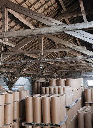 La charpente du magasin industriel (cadrage vertical). © Région Bourgogne-Franche-Comté, Inventaire du patrimoine