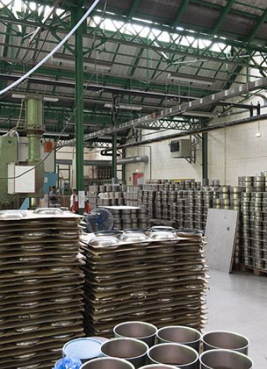 Atelier de brasage. Stockage des pièces. © Région Bourgogne-Franche-Comté, Inventaire du patrimoine