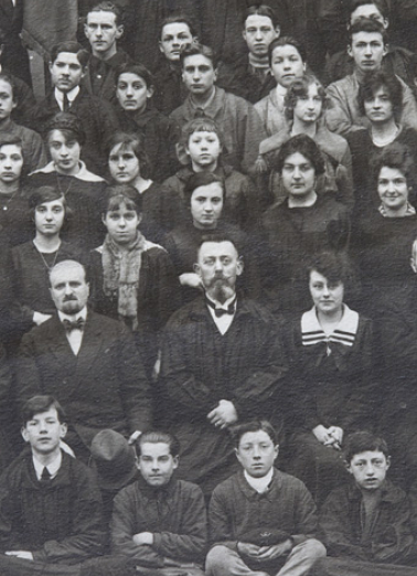Année scolaire 1920-21 - Personnel et élèves [détail centré sur Louis Trincano et Octave Prélat]. © Région Bourgogne-Franche-Comté, Inventaire du patrimoine