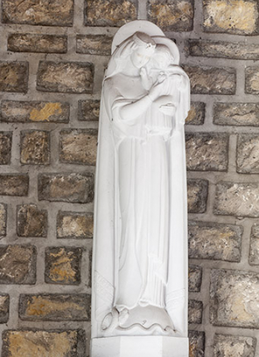 Statue de Vierge à l'Enfant. © Région Bourgogne-Franche-Comté, Inventaire du patrimoine Statue de Vierge à l'Enfant. © Région Bourgogne-Franche-Comté, Inventaire du patrimoine