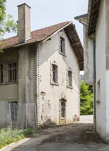 Atelier de fabrication occidental : mur pignon ouest. © Région Bourgogne-Franche-Comté, Inventaire du patrimoine