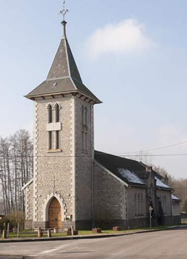 Façade antérieure, vue de trois quart droite. © Région Bourgogne-Franche-Comté, Inventaire du patrimoine Façade antérieure, vue de trois quart droite. © Région Bourgogne-Franche-Comté, Inventaire du patrimoine